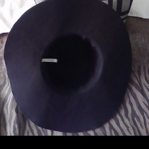 Sun hat - Picture 3 of 3